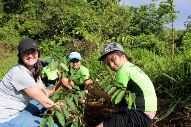 Planting trees with students on Arbor Day ' Peace Corps Costa Rica
